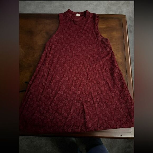 Garage High Neck Sleeveless Burgundy Mini Lace Dress Size Medium - Picture 1 of 4